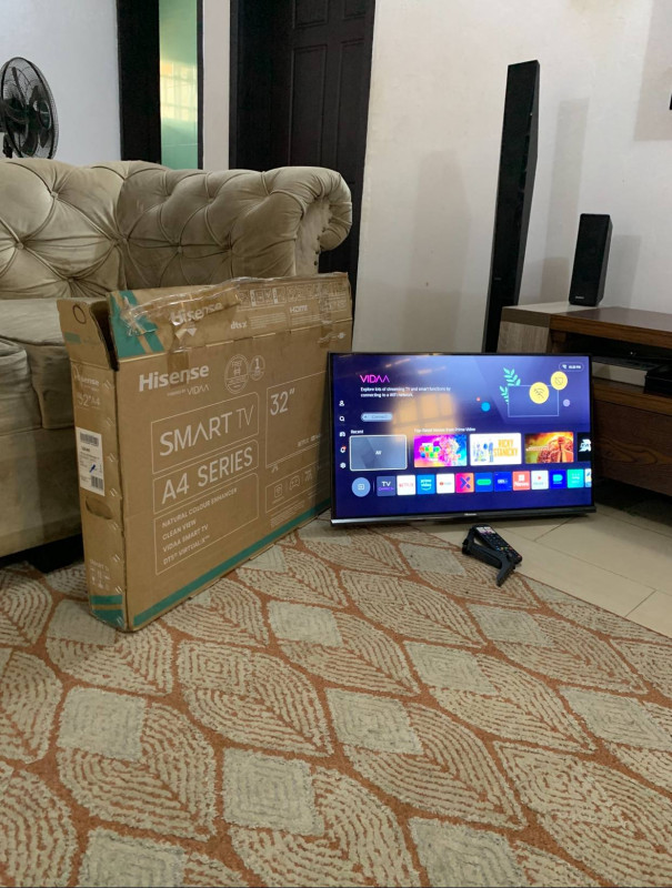 V.Clean, 32Inches Hisense 4K Smart Frameless Tv with pack For-Sale [ Product Code >> 0391]