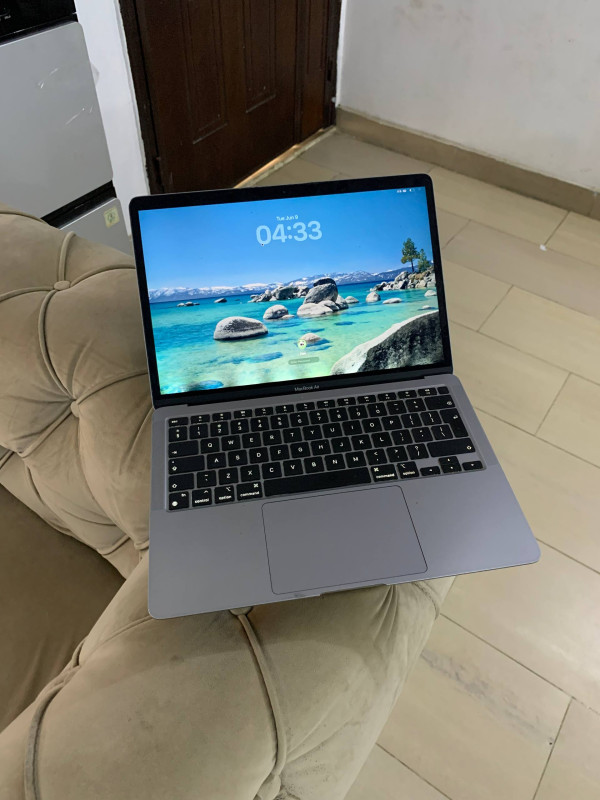 V.Clean Apple MacBook Air 13-inch (M1, 2020) 8Gb Ram, 256Gb Ssd, 3-4Hours Ba3 Life For-Sale [ Product Code >> 0515 ]