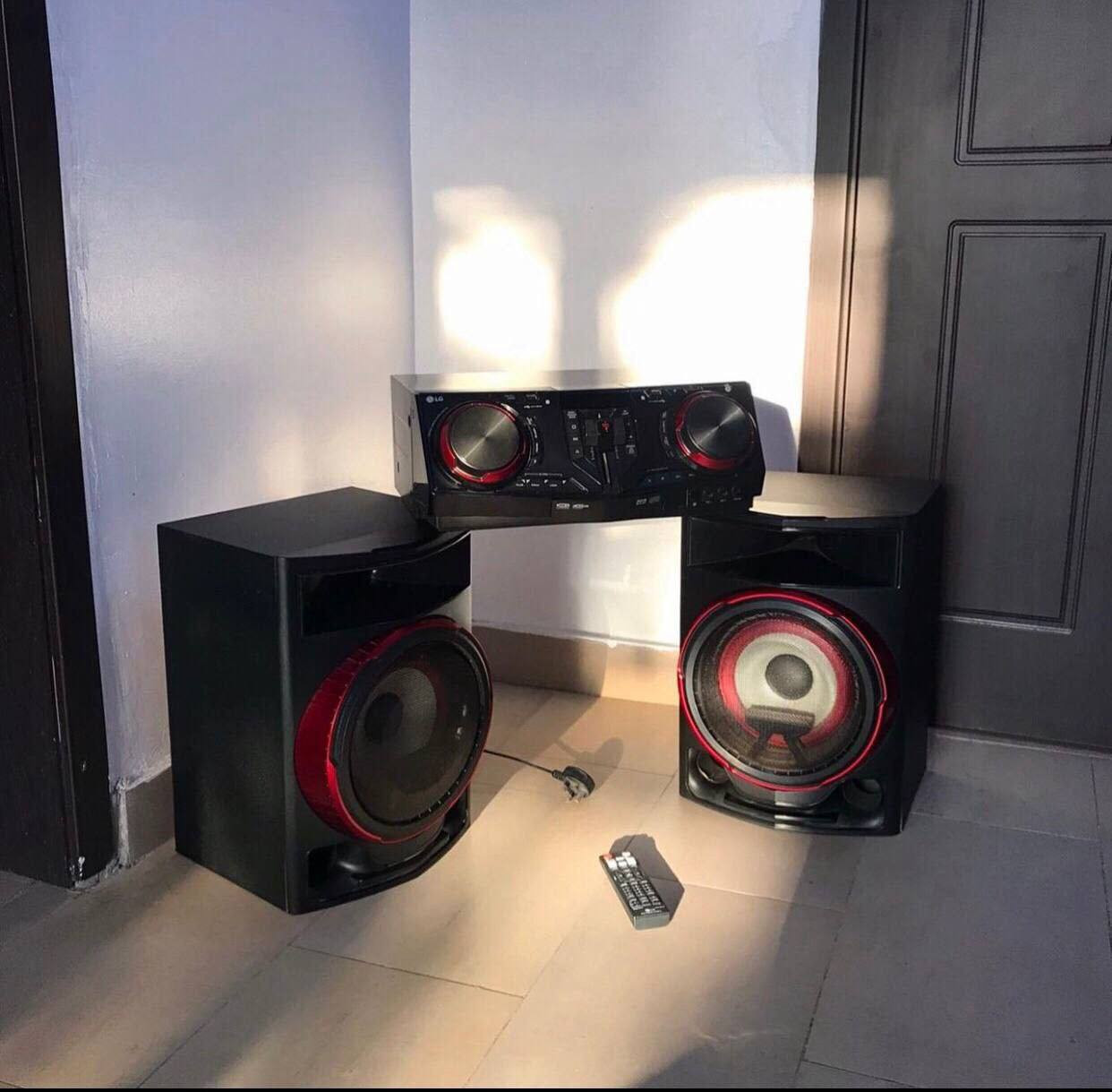 LG multi - Color Lighting DJ App- XBOOM CL87 2350w Mini Hi-Fi System For-Sale [ Product Code >> 0346 ]