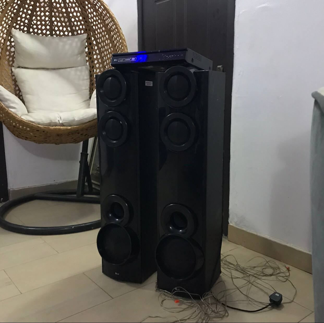 Clean Bluetooth, 1000W LG Dvd Home Theater System For-Sale