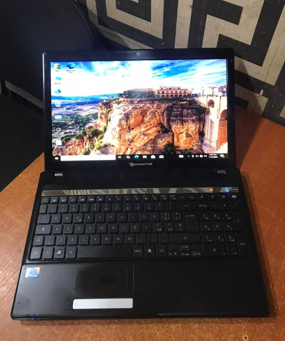 V.Clean, 4Gb Ram, 500Gb Hdd, Corei5, 2-3Hours Ba3 life, Acer PackardBell Laptop for-Sale