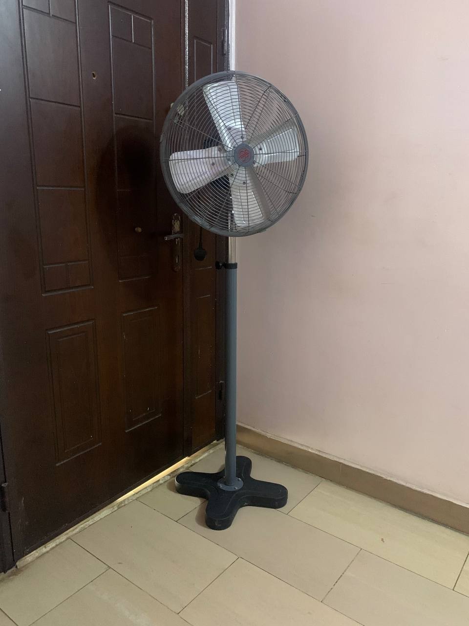 1Month Used, 18Inches B-IF18 Highly Powerful, Industrial Standing Fan For-Sale