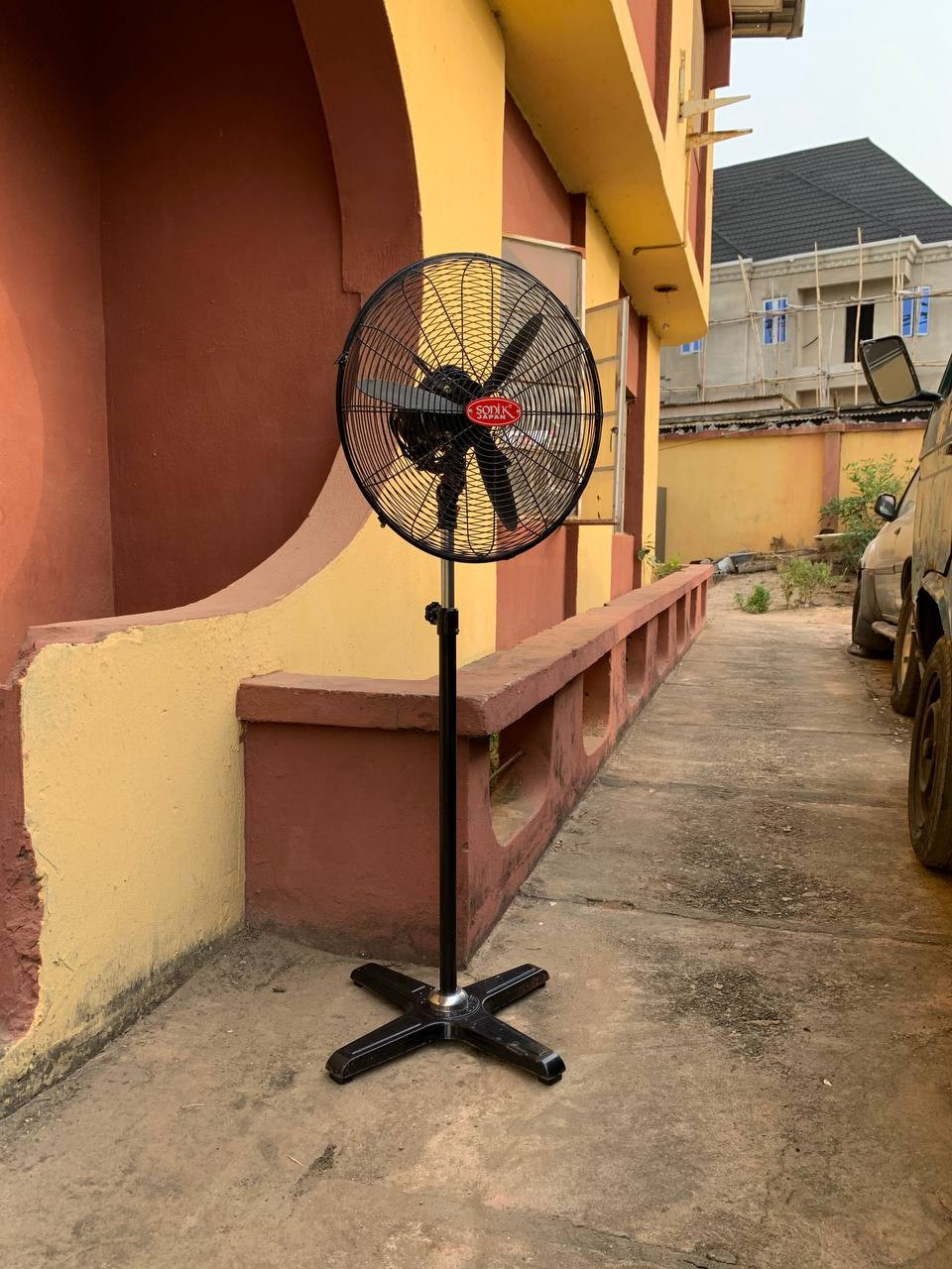 V.Clean, 1Month Used, 18Inches Sonik Japan Industrial Standing Fan For-Sale