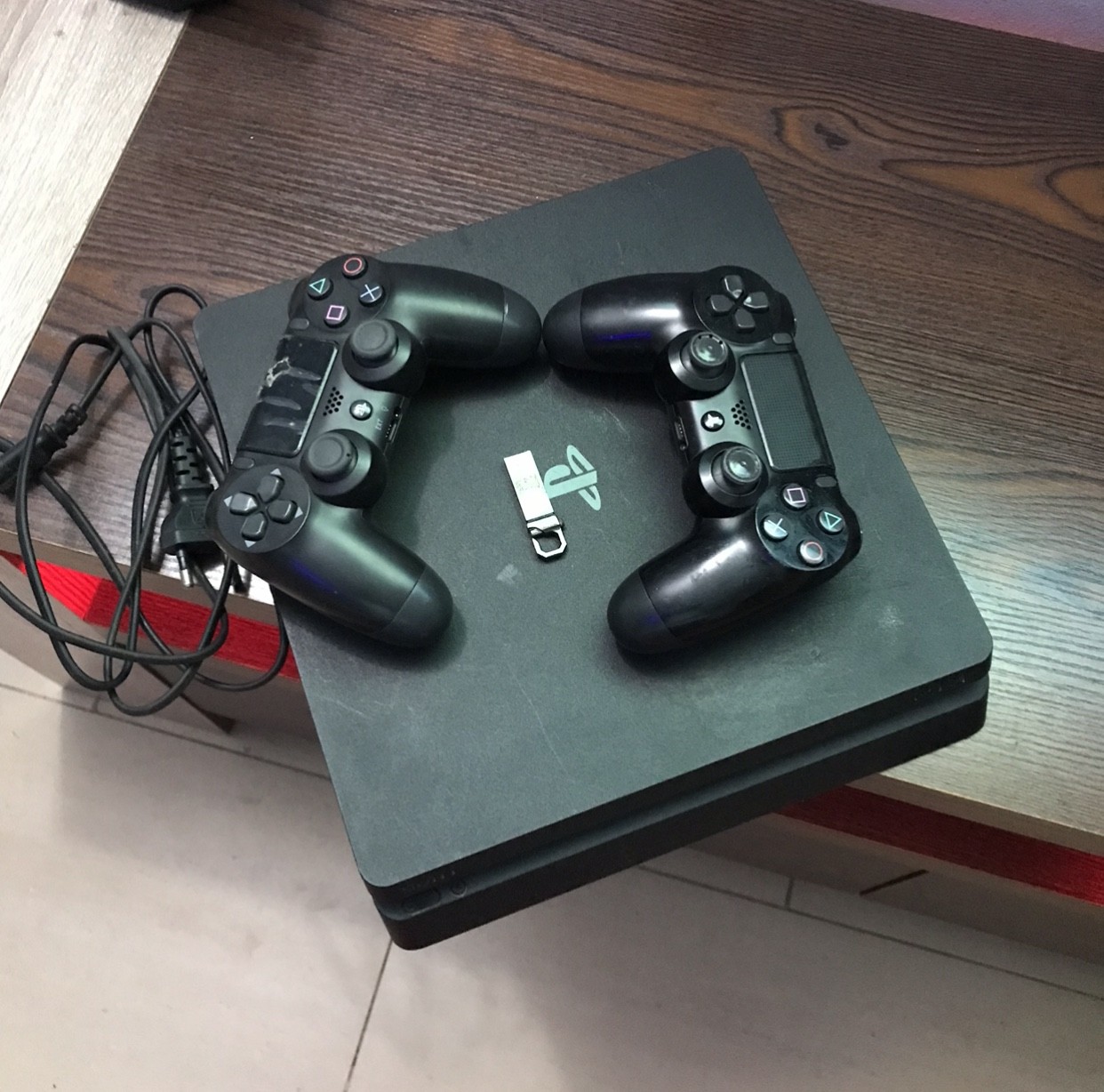 ❌❌SOLD-OUT❌❌  ... V.Clean, 500Gb, Hacked PlayStation 4 With Different Games and two Controller For-Sale