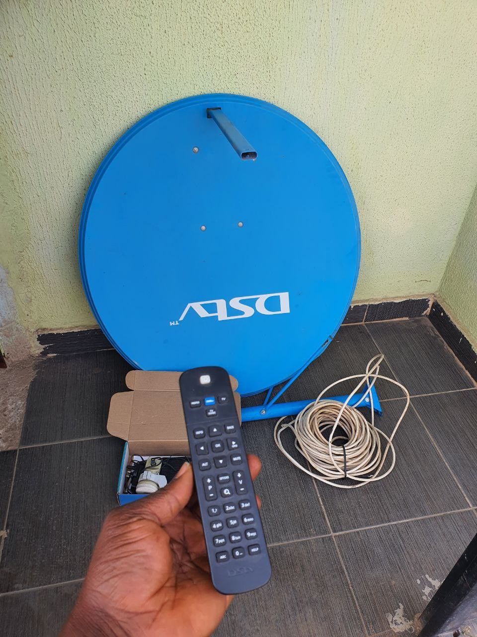 ❌❌SOLD-OUT❌❌ ... Complete Dstv with wire and remote and dish