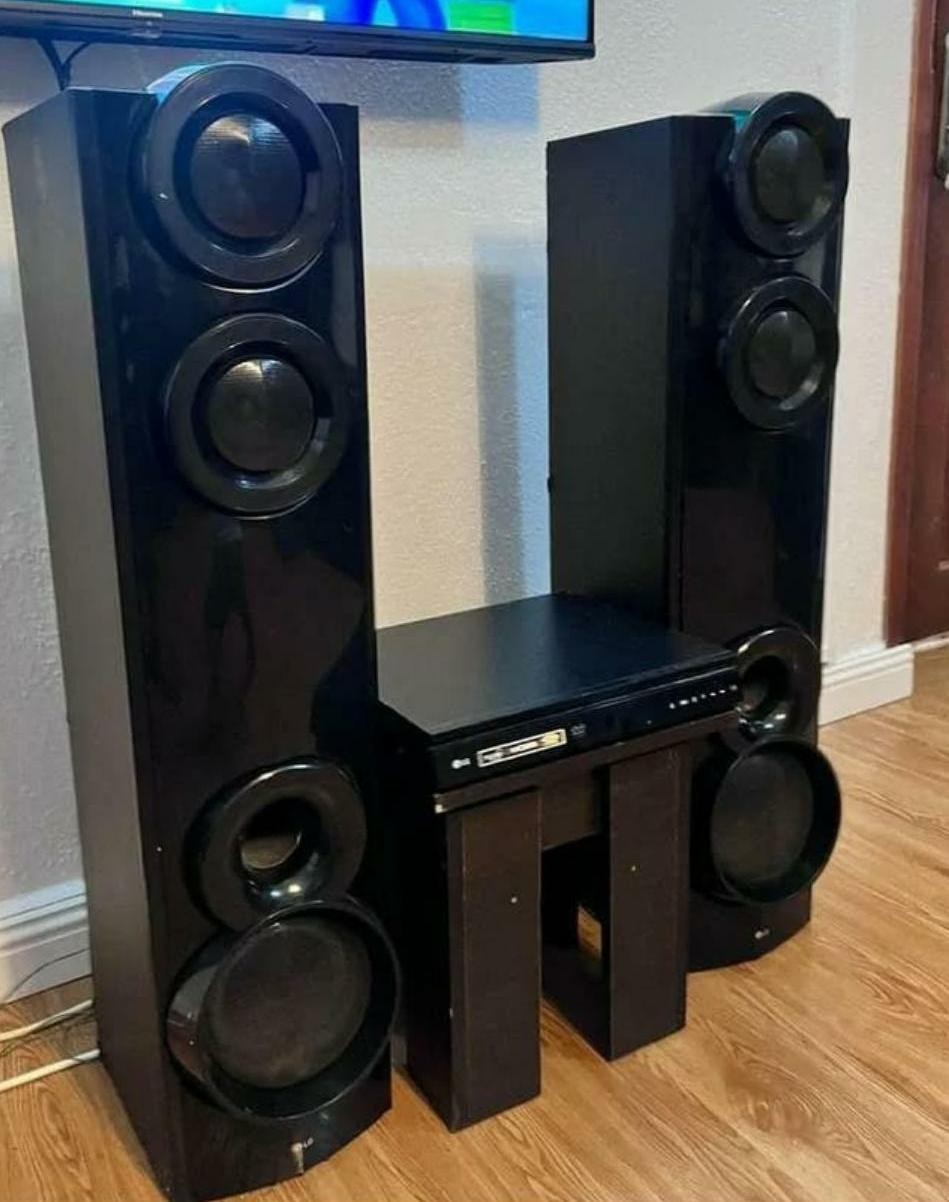 ❌sold out❌Neatly used 1000w lg bodyguard home theater