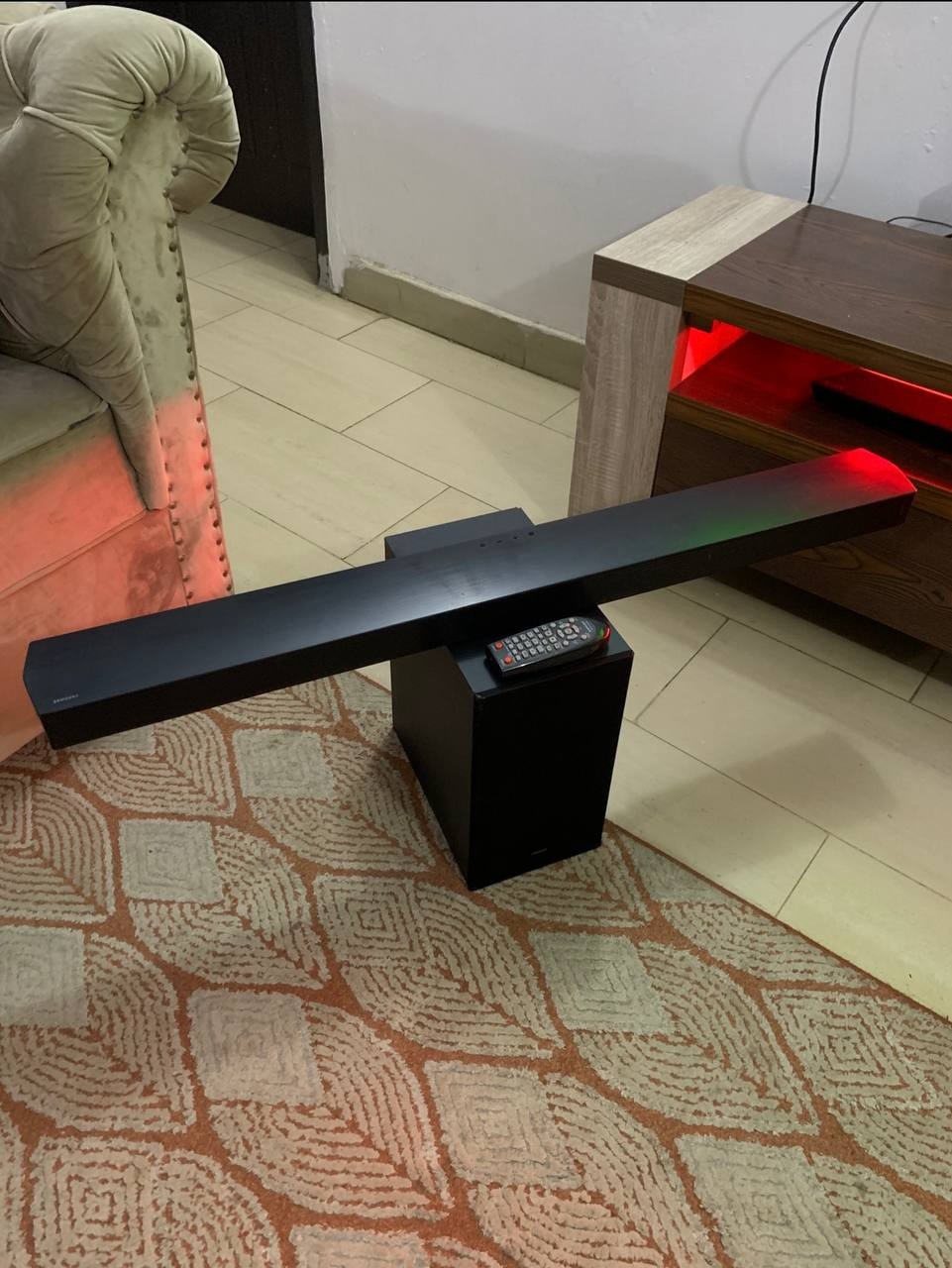 V.Clean Samsung 3.1Ch 400W Soundbar with Wireless Subwoofer (HW-B63M)