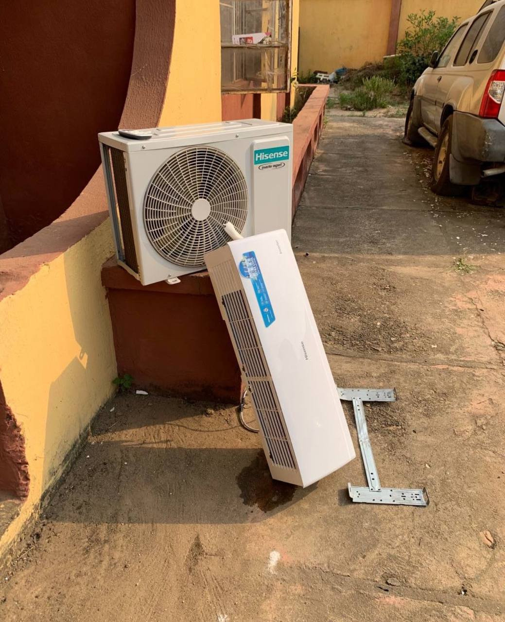 V.Clean, 2025 Model, 1.5Hp Hisense Inverter Air-Conditioner With Already Filled Gas, Indoor  and Outdoor Hanger For-Sale [ Product Code >> 0247 ]