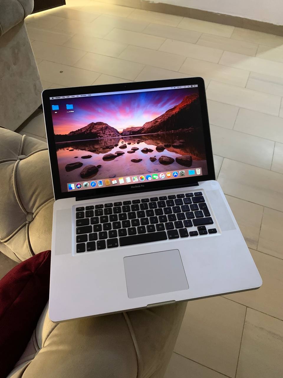 V.Clean Macbook-Pro 2011, Corei7, 320ssd, 4gb ram, 2-3hrs ba3 life For-Sale