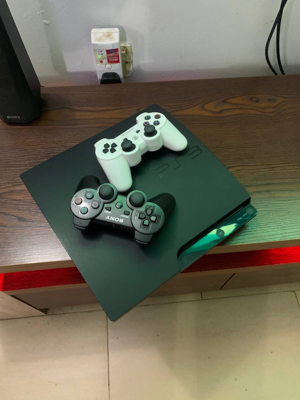 ❌❌SOLD-OUT❌❌ V.Clean Hacked Super Slim PlayStation 3 with Different Games and 2 Pad For-Sale