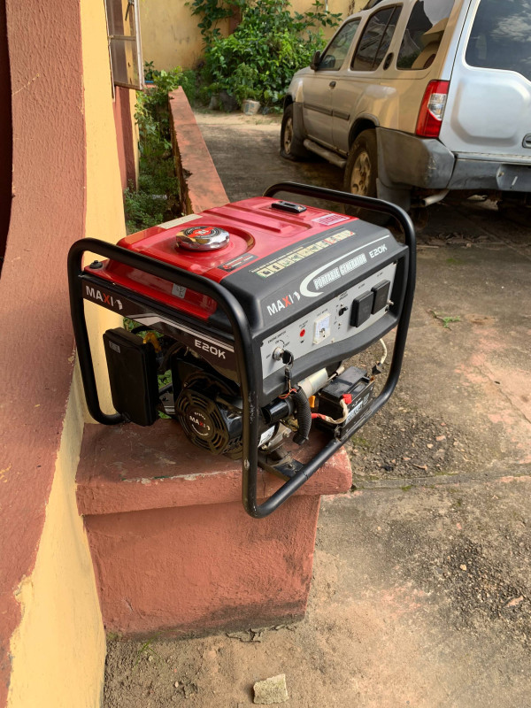 V.Clean, 1Month Used, 100% Copper, Maxi 2.5Kva Key Starter Generator E20k For-Sale [ Product Code >> 0646 ]
