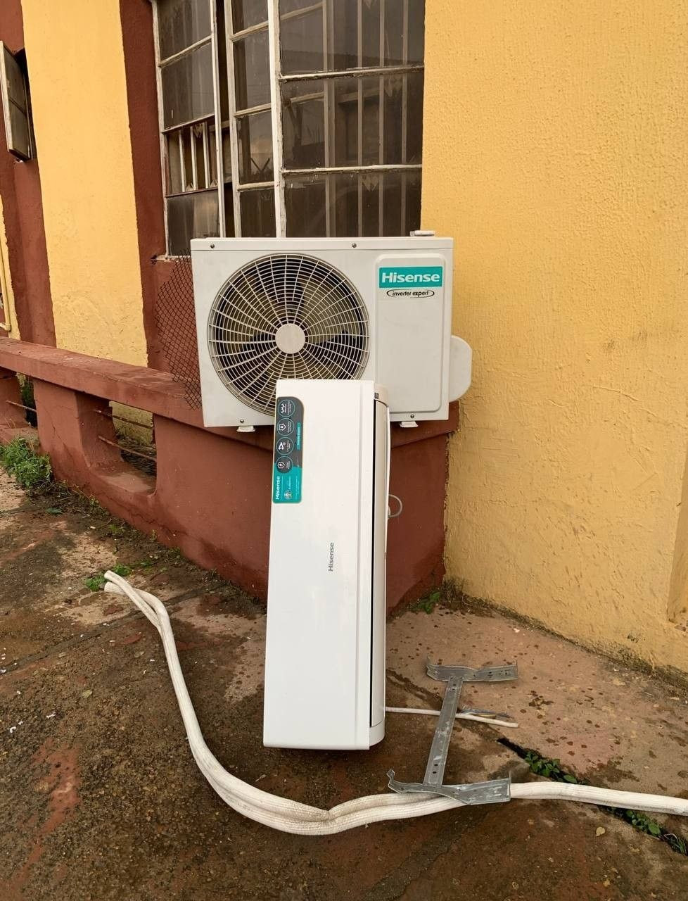 V.Clean, 1.5Hp Hisense Inverter Air-Conditioner With Already Filled Gas and indoor Hanger For-Sale