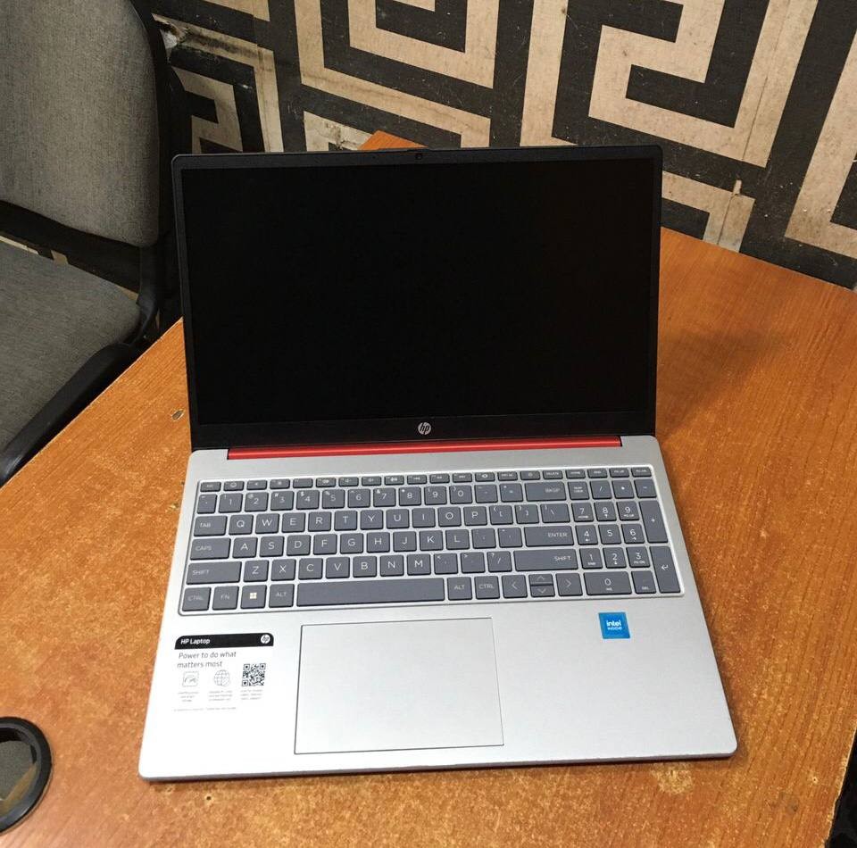 ❌❌SOLD-OUT❌❌ V.Clean 4Gb Ram, 128Gb Ssd, Hp 14 Red Laptop For-Sale