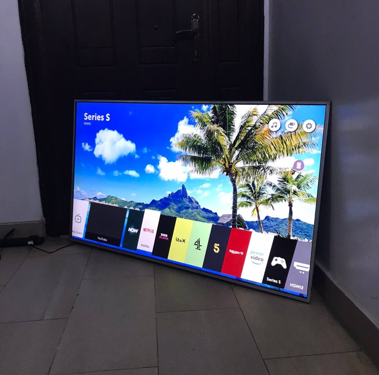 Very Clean 55Inches Lg 4k Smart Tv For-Sale