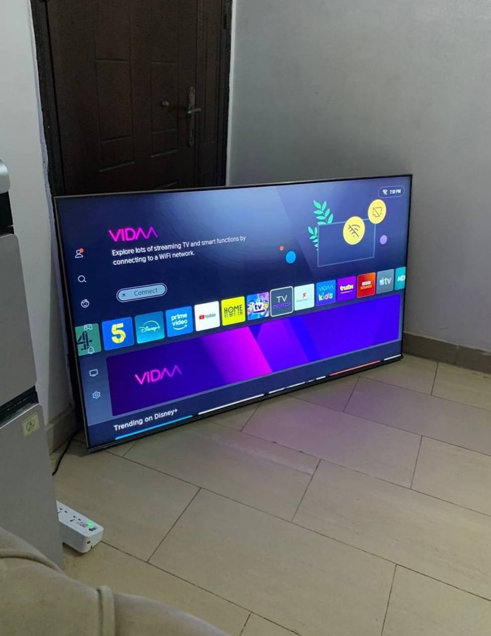 ❌❌SOLD-OUT❌❌ V.Clean, 5Months Used, 65 Inches Hisense 4K, Smart Tv For-Sale