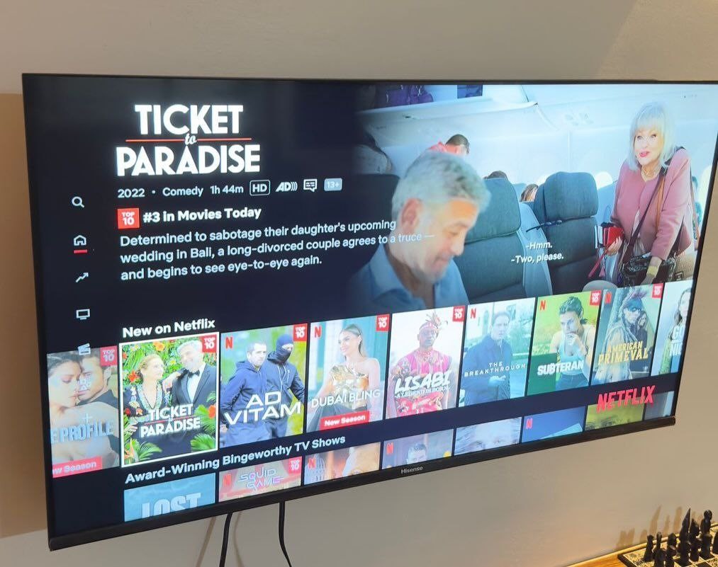 V.Clean 40 inches Smart Hisense Tv
