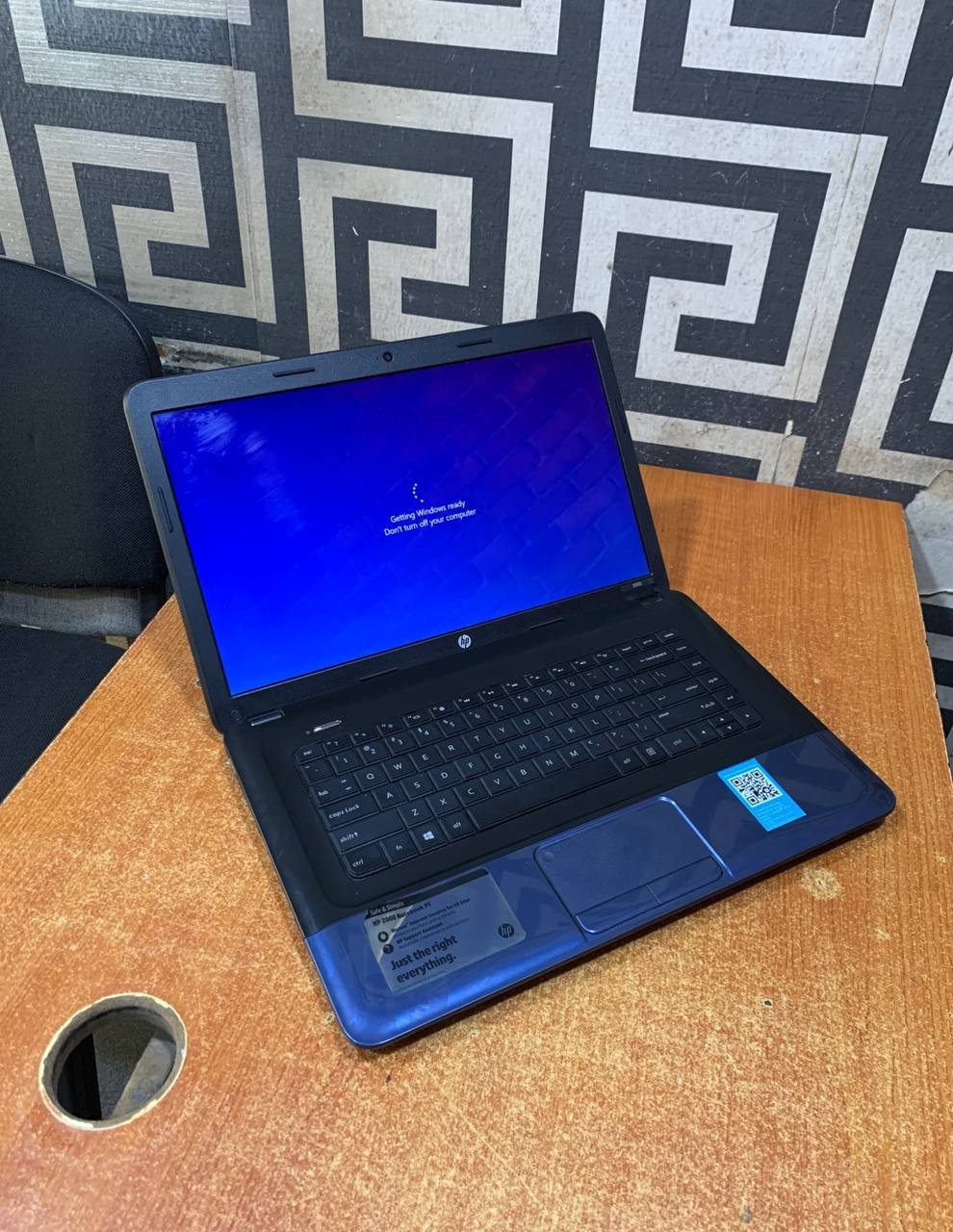 V.Clean 4Gb Ram, 500Gb Hdd, 2Hurs Ba3 Life, Hp 2000 Laptop For-Sale