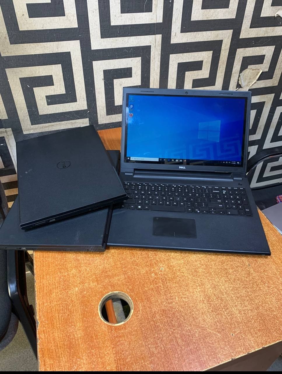 V.Clean 4Gb Ram, 500Gb Hdd, 2Hours Ba3 Life, Touch Screen, Dell Inspiron Laptop For-Sale
