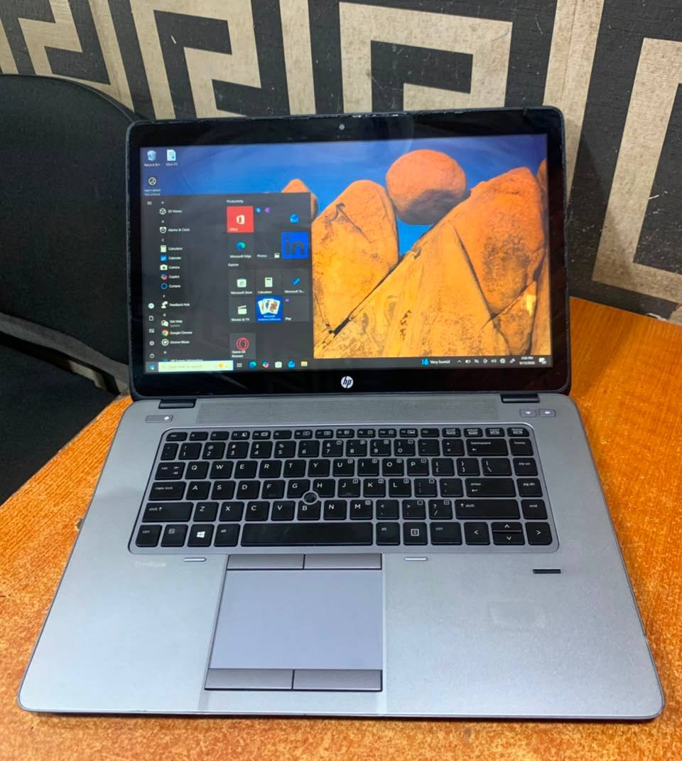 Clean 4Gb Ram, 500Gb Hdd, Corei7, Screen Touch, Keyboard Light, Hp Zbook 15U G3 For-Sale [ Product Code >> 0754 ]