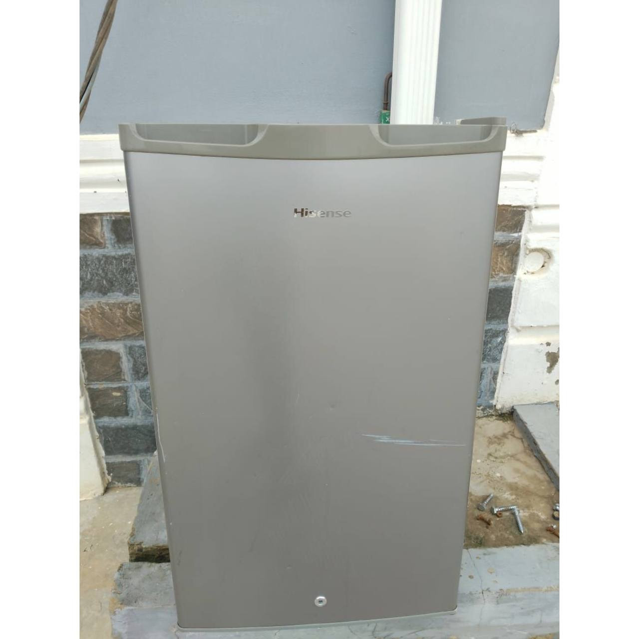 ❌❌SOLD-OUT❌❌ Neatly used hisense table size fridge