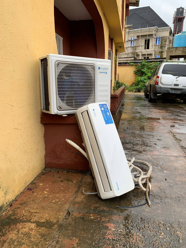V.Clean 6Months Used Glamstar Inverter Air-Conditioner With Kit For-Sale [ Product Code >> 0618 ]