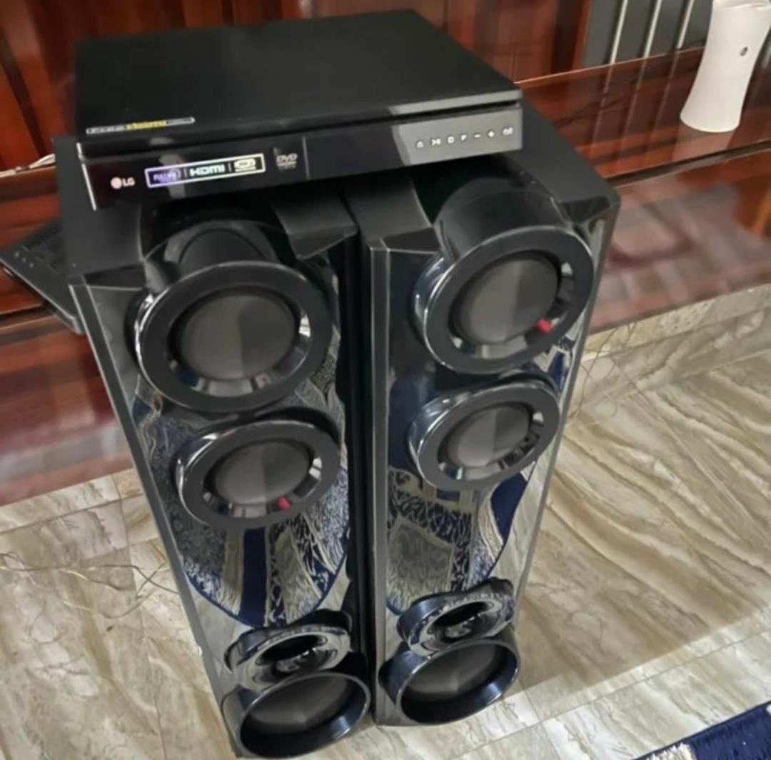 ❌️SOLD-OUT ... VERY CLEAN 1000WATT LG BODYGUARD DVD HOME THEATER