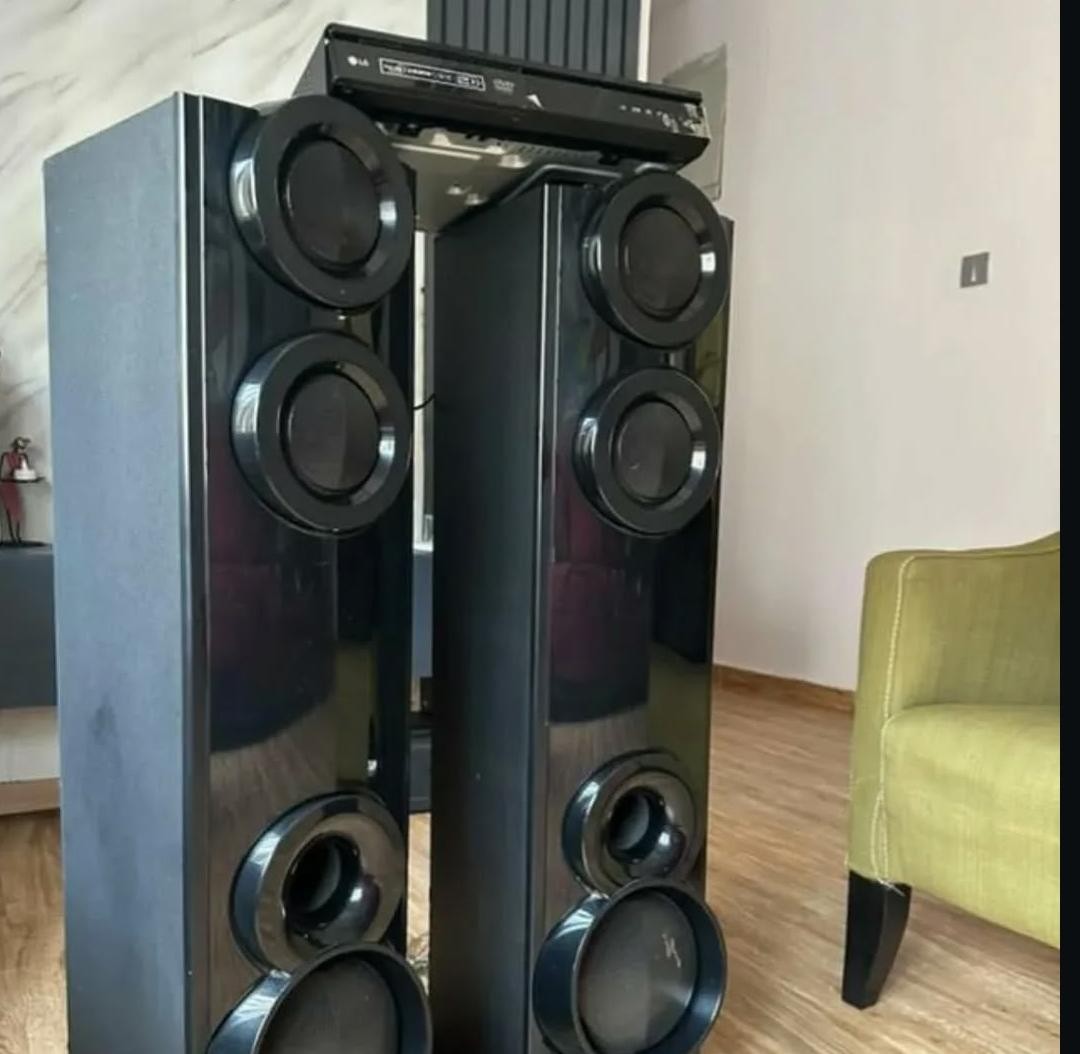 ❌❌SOLD-OUT❌❌ .... 1000w Super clean LG bodyguard home theater