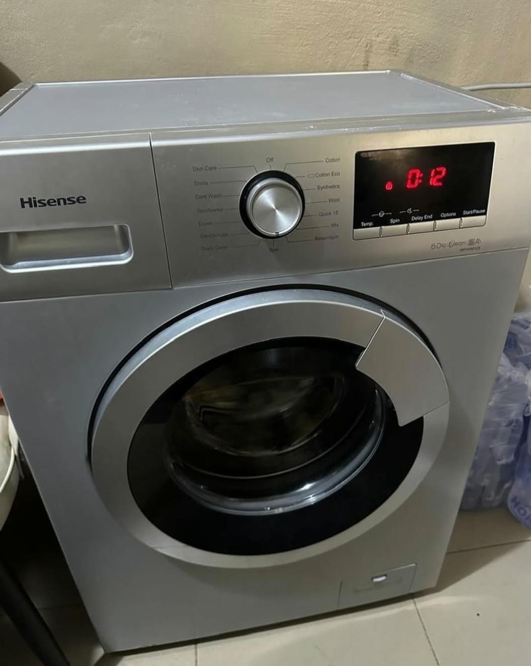 Very neat Hisense 6kg washing machine