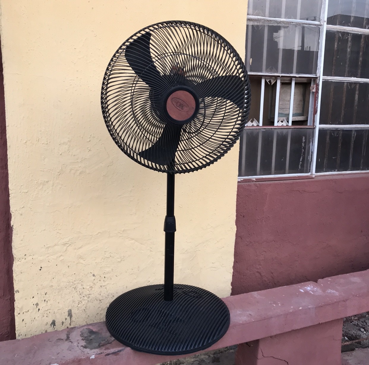 ❌❌SOLD-OUT❌❌ V.Clean 18inches Ox Standing Fan For-Sale