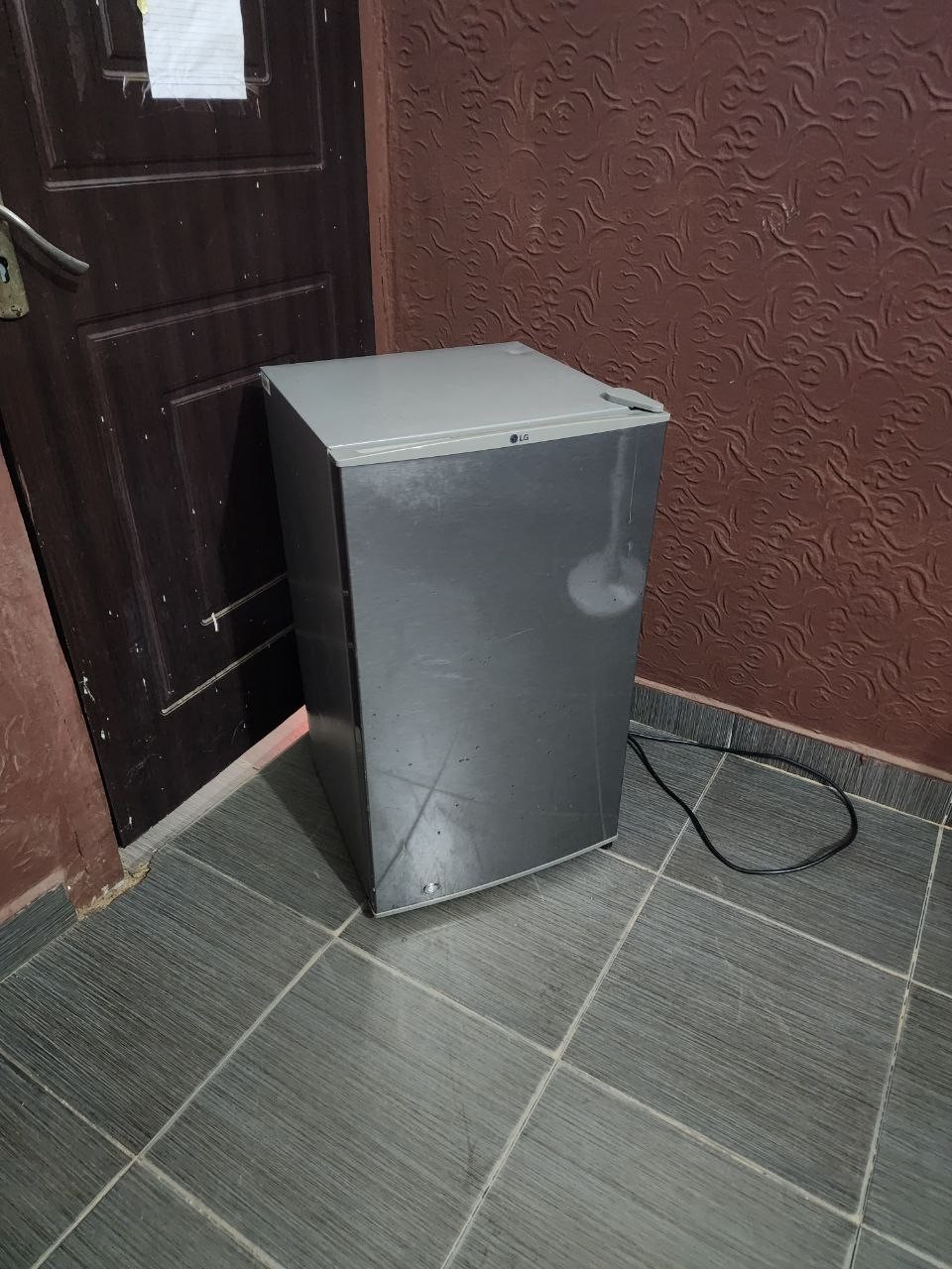 ❌❌SOLD-OUT❌❌  92L, 1 Door Refrigerator, irect cooling, low voltage stabilizer Freezer Compartment, Two Wire Shelves For-Sale