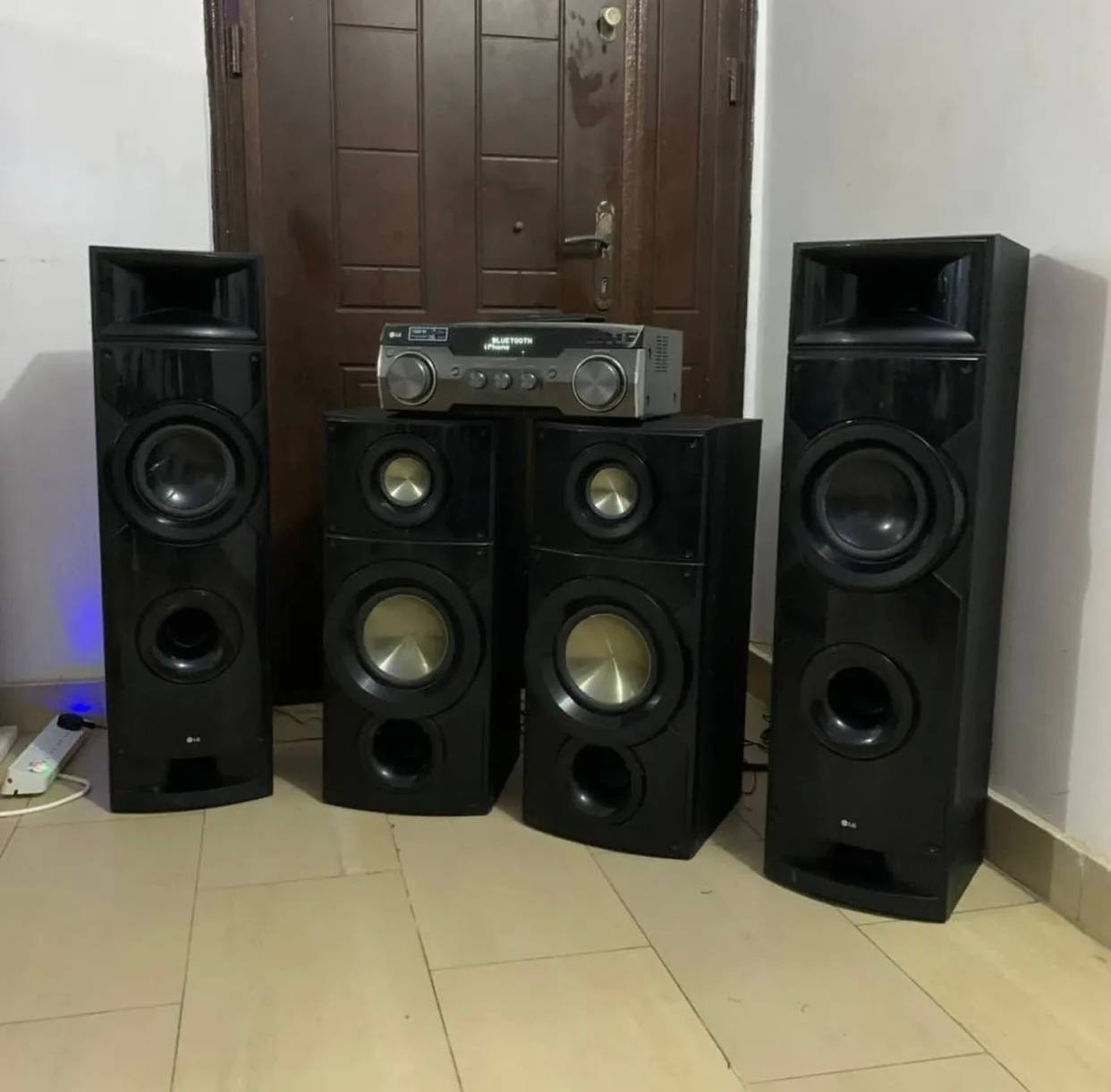 ❌❌SOLD-OUT❌❌  V.Clean 1600W 4.2Ch AV Receiver with DUAL SUBWOOFER, DJ App, FM Radio,Bluetooth For-Sale