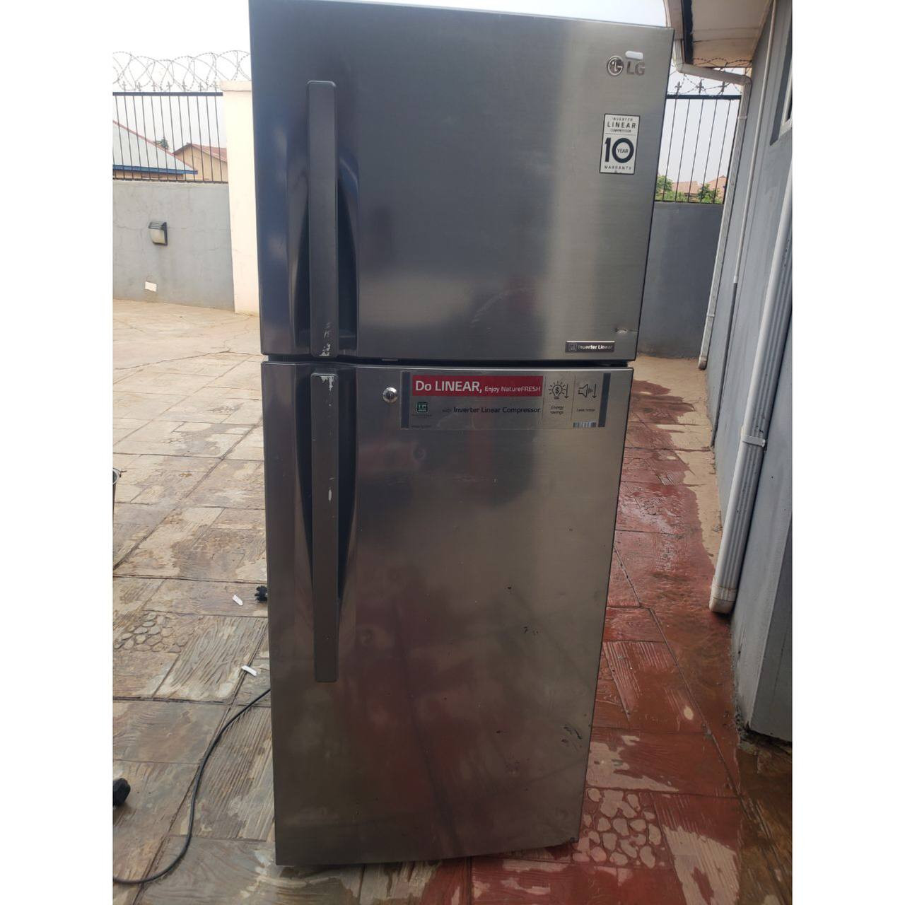 LG inverter double door refrigerator  260l