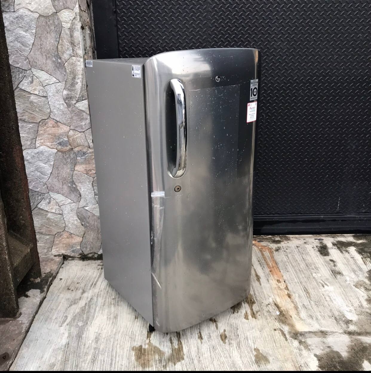 ❌❌SOLD-OUT❌❌ 2Months Used LG GL-B201ALLB 190L Single Door Inverter Refrigerator For-Sale