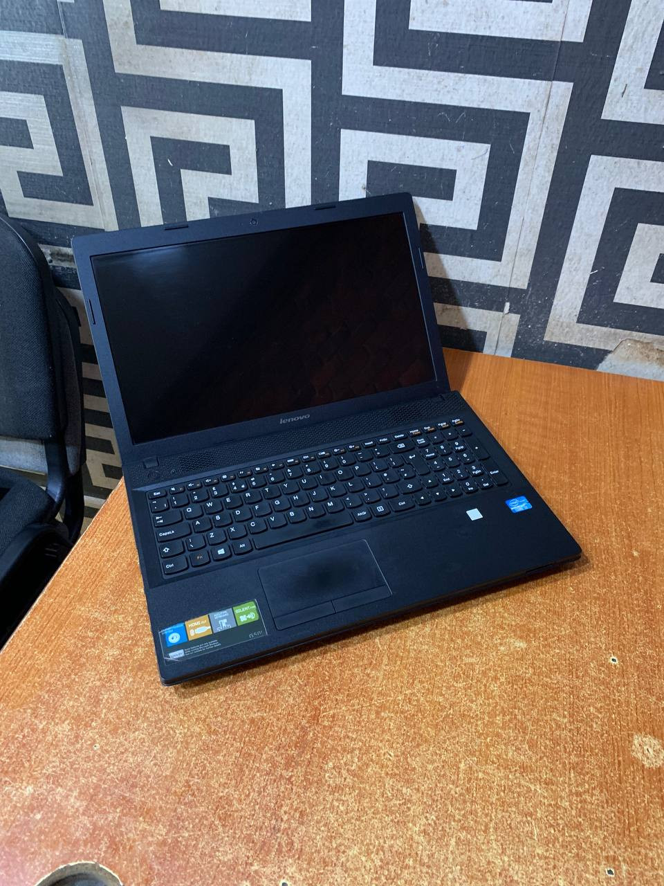 V.Clean 4Gb Ram, 320Gb Hdd, Corei3, 2-3Hours Ba3 Life, Lenovo, Laptop For-Sale