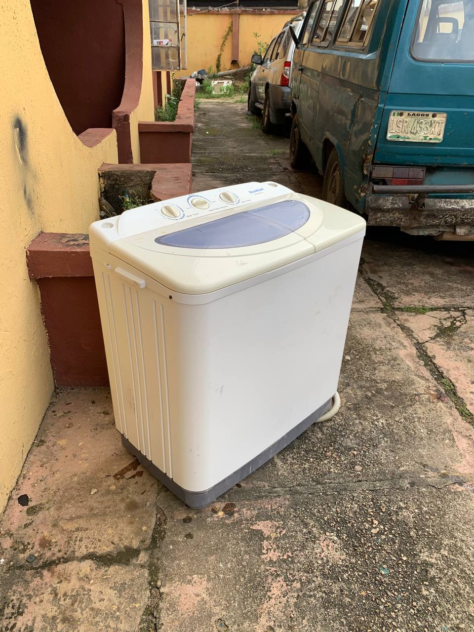 ❌❌SOLD-OUT❌❌  Clean 8Kg ScanFrost SFWMTT8 Wash AND Spin Machine For-Sale