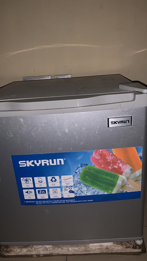 Very clean Skyrun Freezer [ Product Code >> 0222 ]
