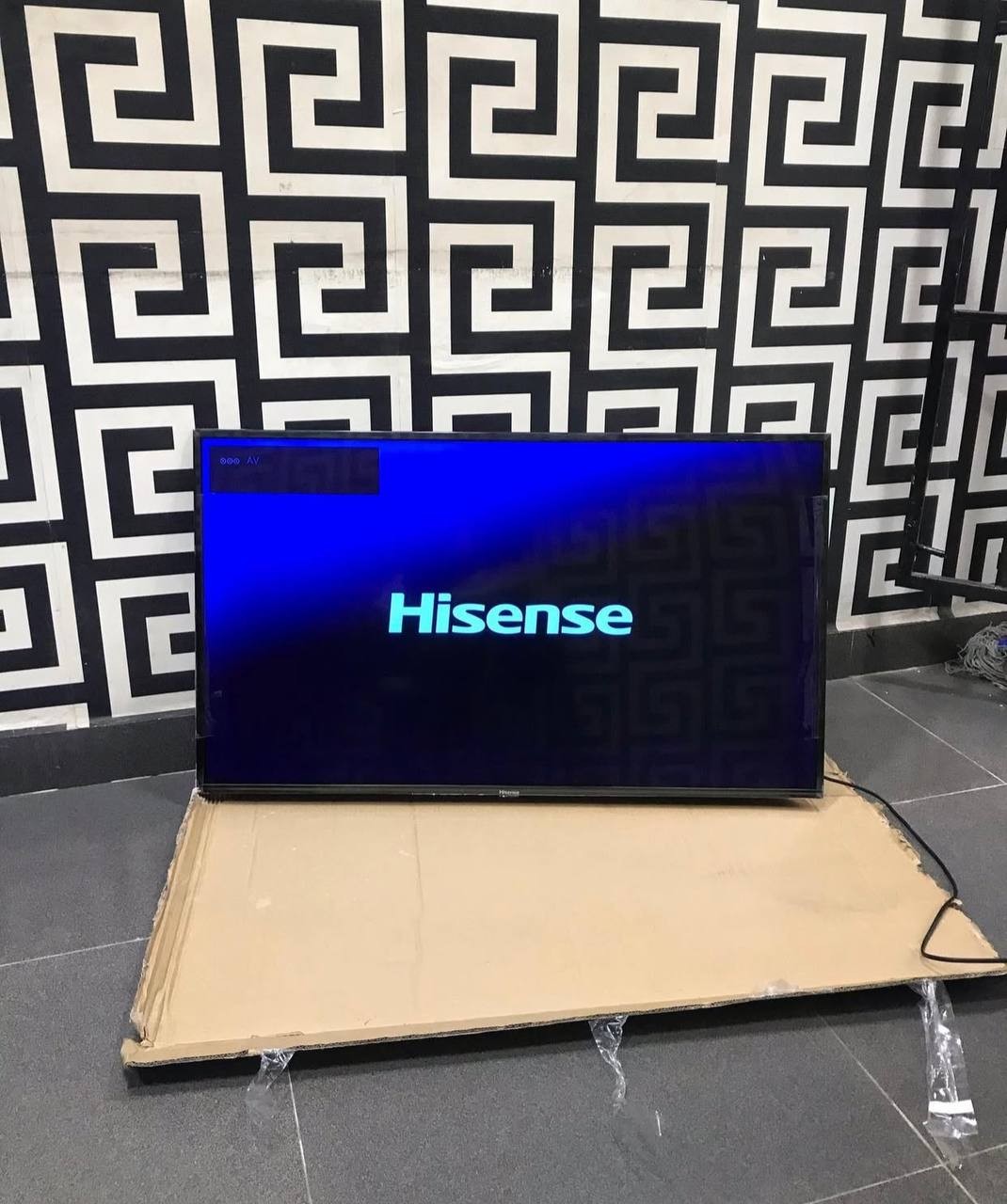 V.Clean Hisense 32Inches Full Hd Tv For-Sale