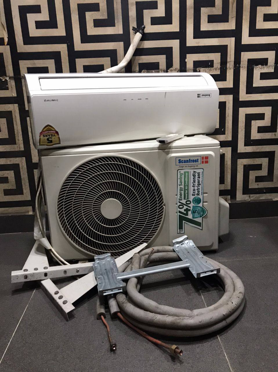 ❌❌SOLD-OUT❌❌ V.Clean 1.5Hp Scanfrost Inverter Air-Conditioner With Kit, Already Filled Gas, Indoor and Outdoor Hanger For-Sale