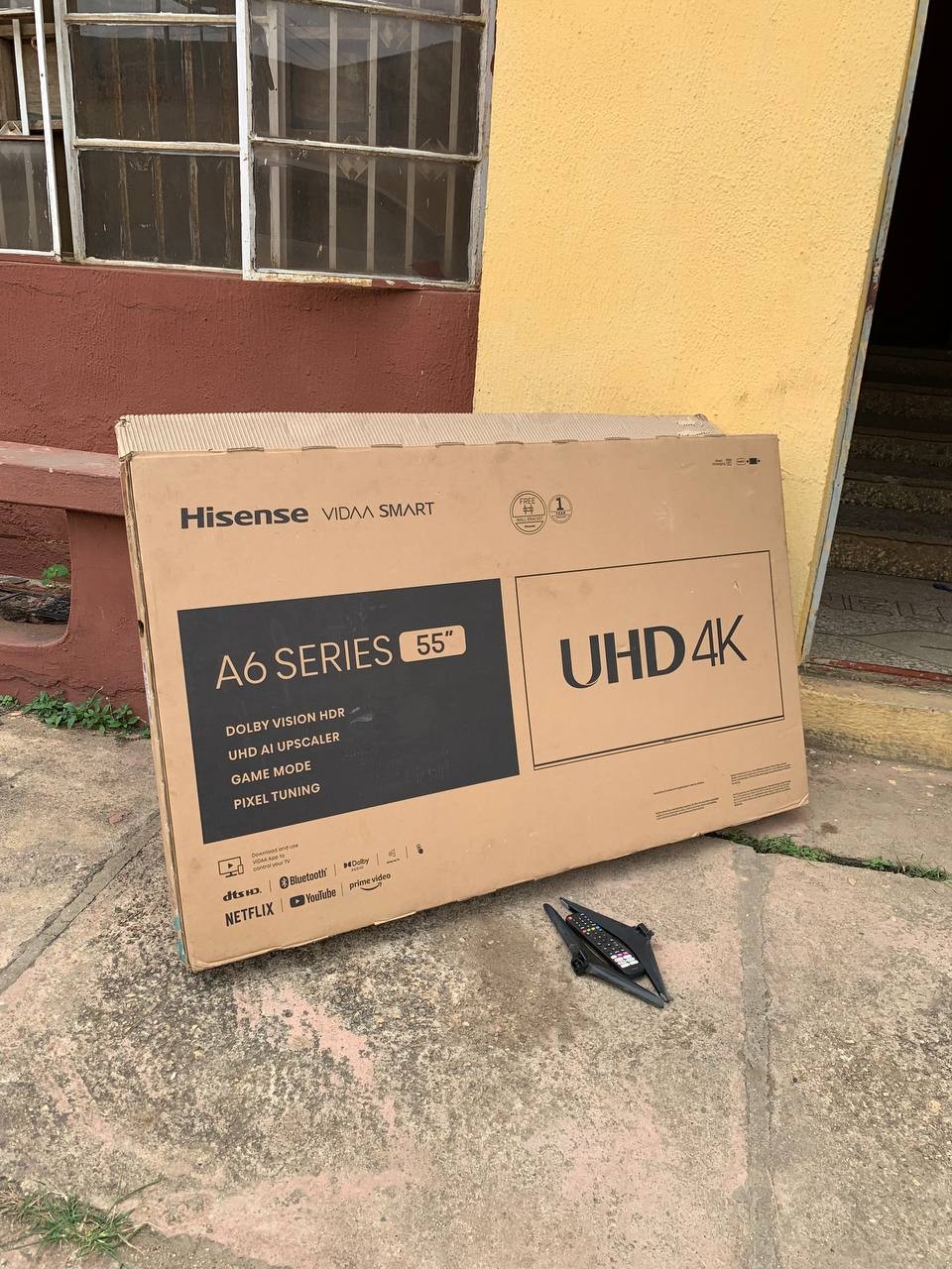 V.Clean 3Weeks Used, Bluetooth, UHD, A6 Series 4K Smart Tv With Box For-Sale