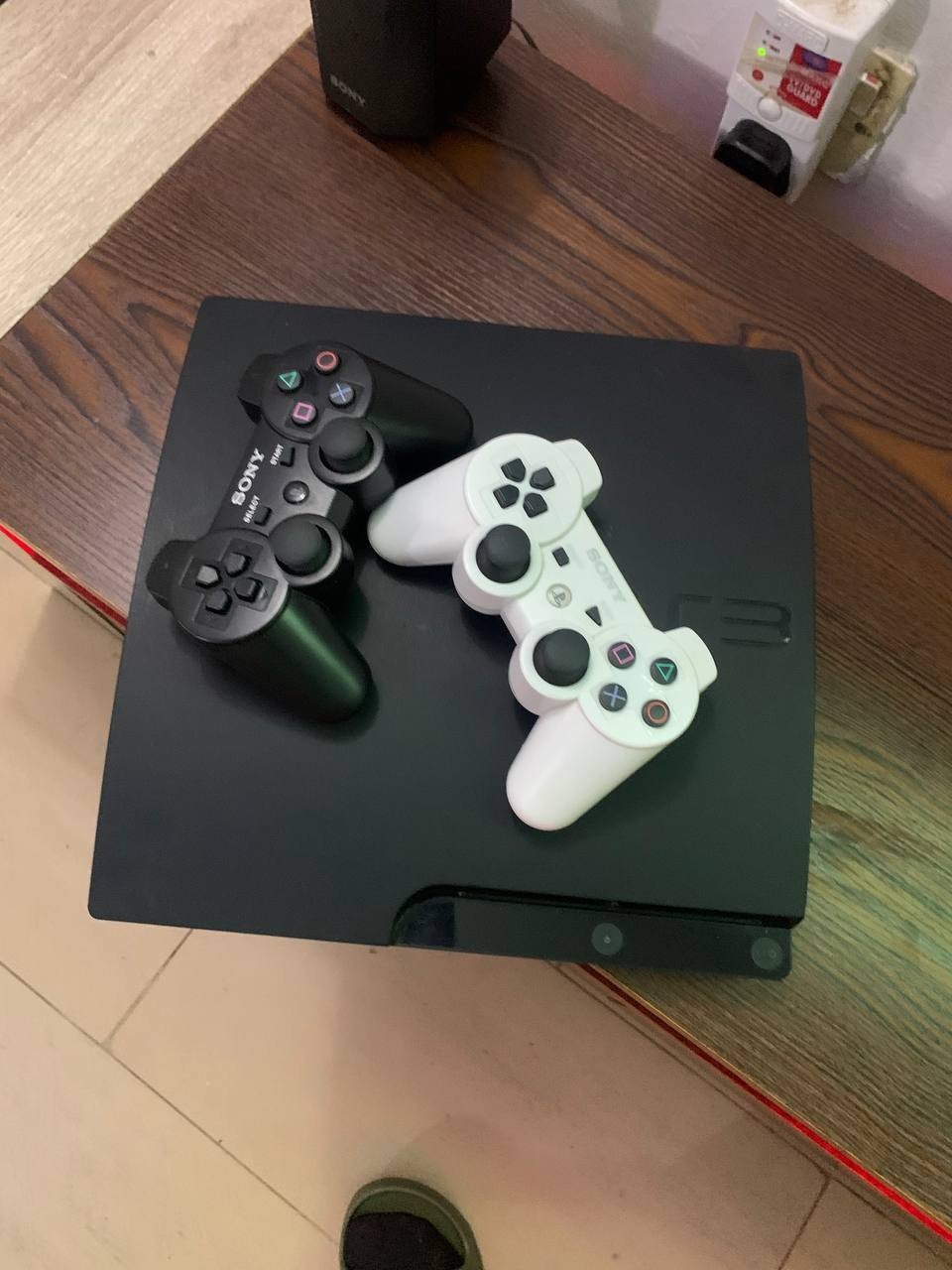 V.Clean Hacked PlayStation 3 With 10 Different Games and 2Pad For-Sale