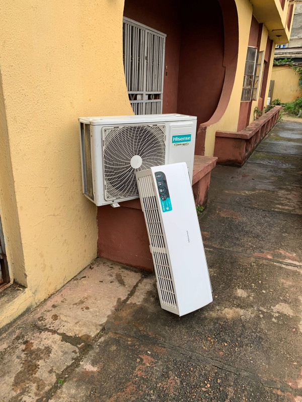 Clean 2Hp Hisense Inverter Air-Conditioner With Gas For-Sale  [ Product Code >> 0696 ]