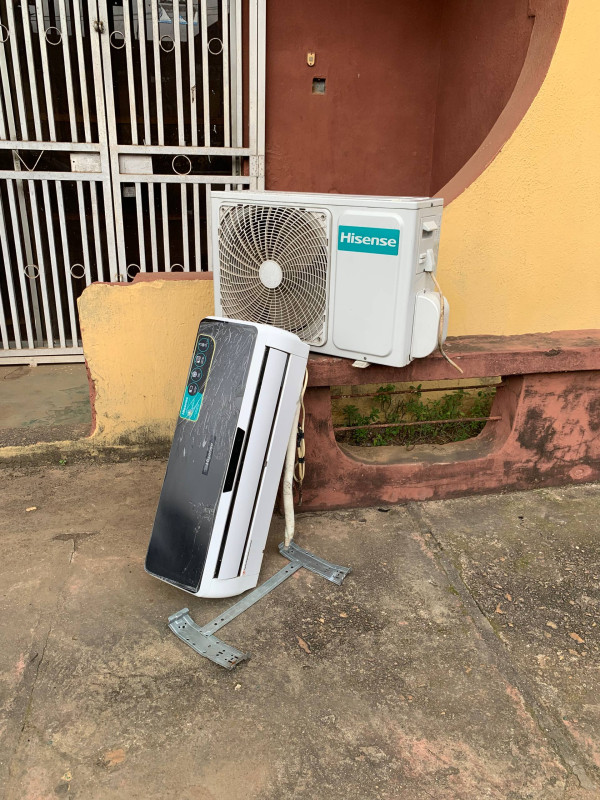 V.Clean 1.5Hp Low Voltage Storage Black Jet indoor, Hisense Air-Conditioner Using R410A Refrigerant For-Sale [ Product Code >> 0690 ]