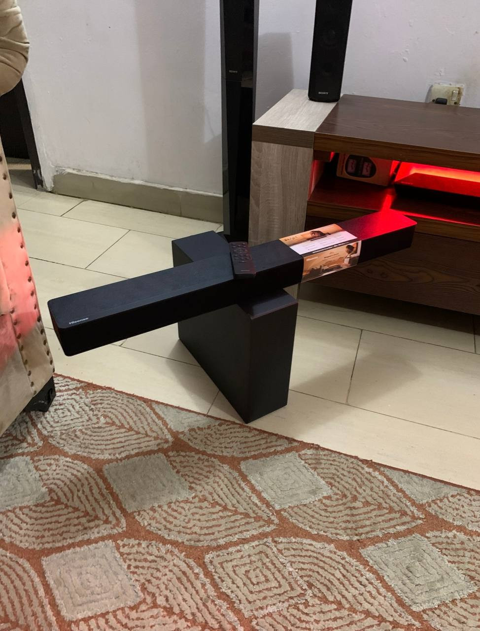 ❌❌SOLD-OUT❌❌   V.Clean, 3Weeks Used, Hisense HS2100-FM 240W Soundbar with Subwoofer | 2.1CH For-Sale