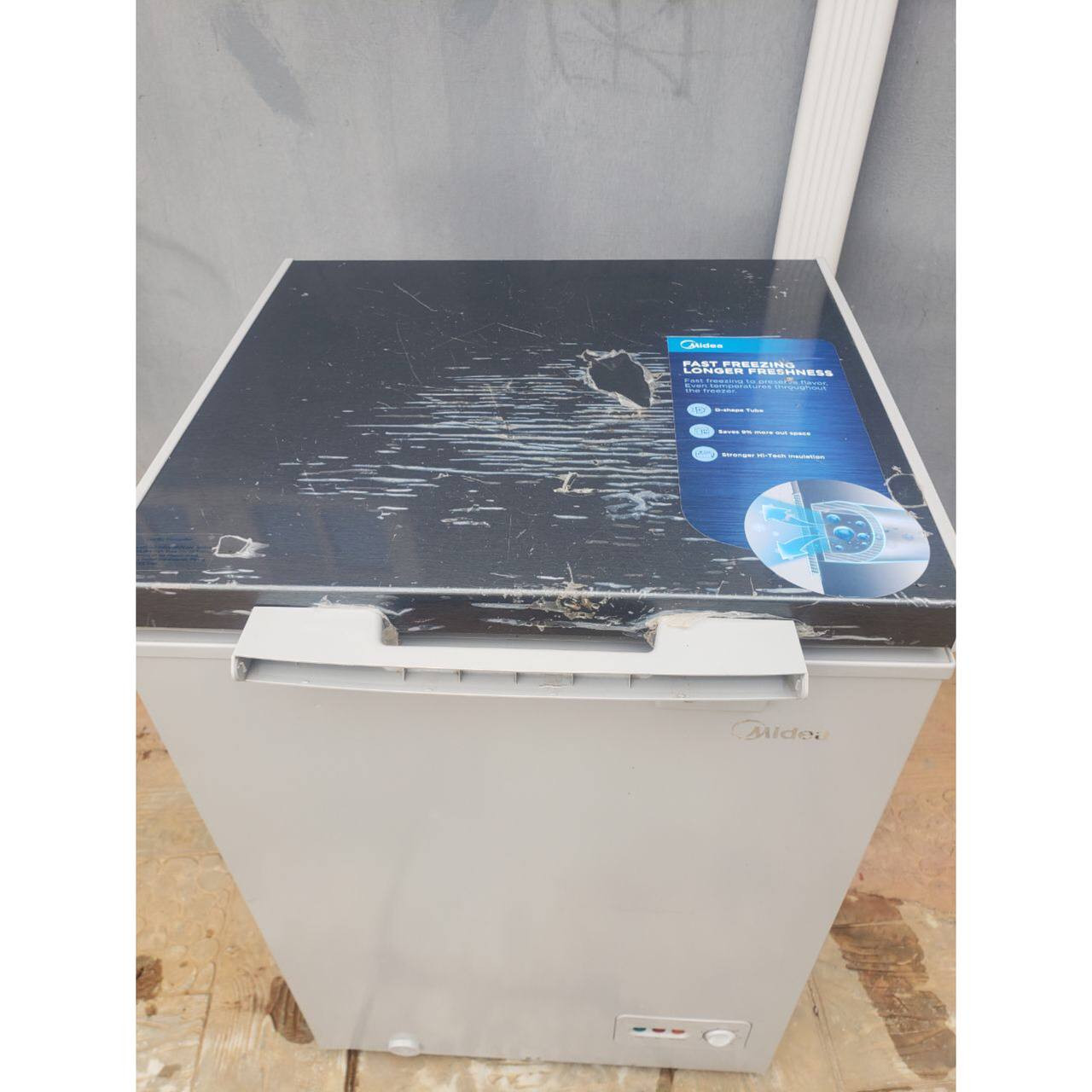 neatly used 100l Midea freezer