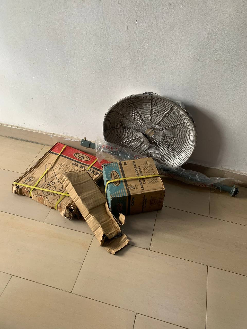 ❌❌SOLD-OUT❌❌ Awoof Brand New 20Inches Industrial Ox Standing Fan For-Sale