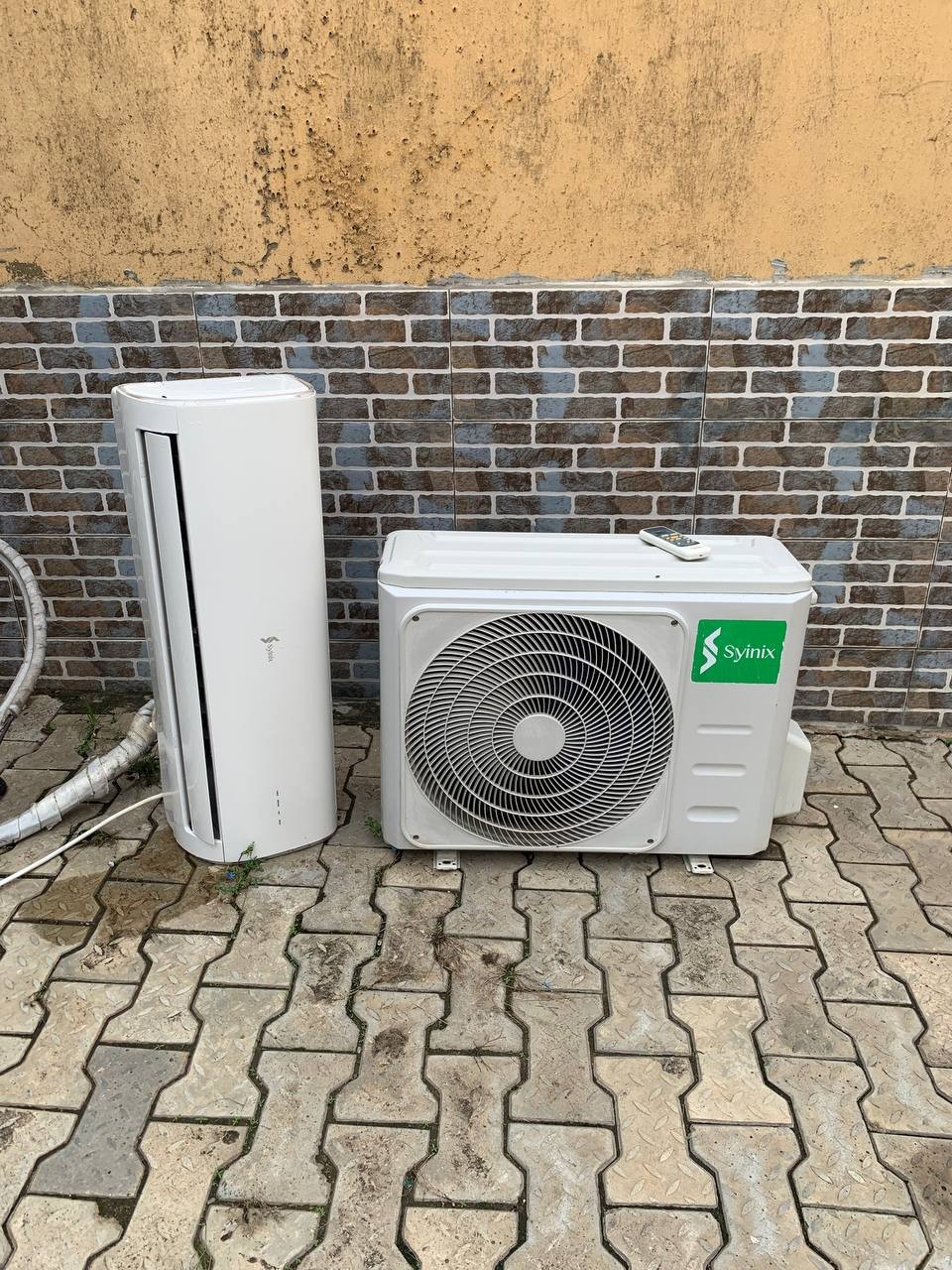 V.Clean 1.5Hp Syinix Air-Conditioner With Kit For-Sale