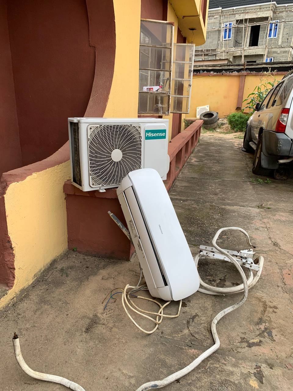 Clean 1.5Hp Hisense Air-Conditioner With Kit & OutDoor Hanger For-Sale