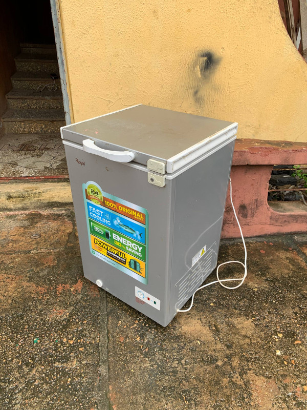 V.Clean 100Litters Royal Chest Freezer RCF-HU100 For-Sale [ Product Code >> 0587 ]