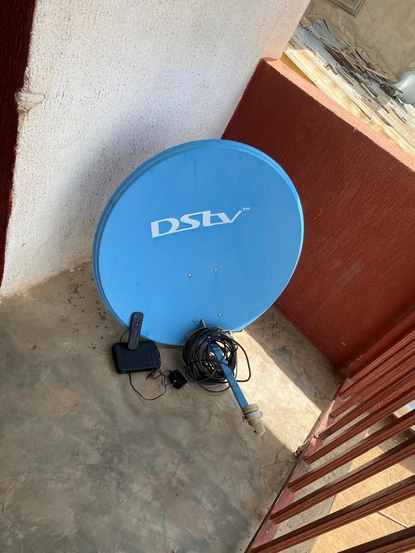 ❌️SOLD-OUT ... Dstv with dish, wire, decoder, and LMB..