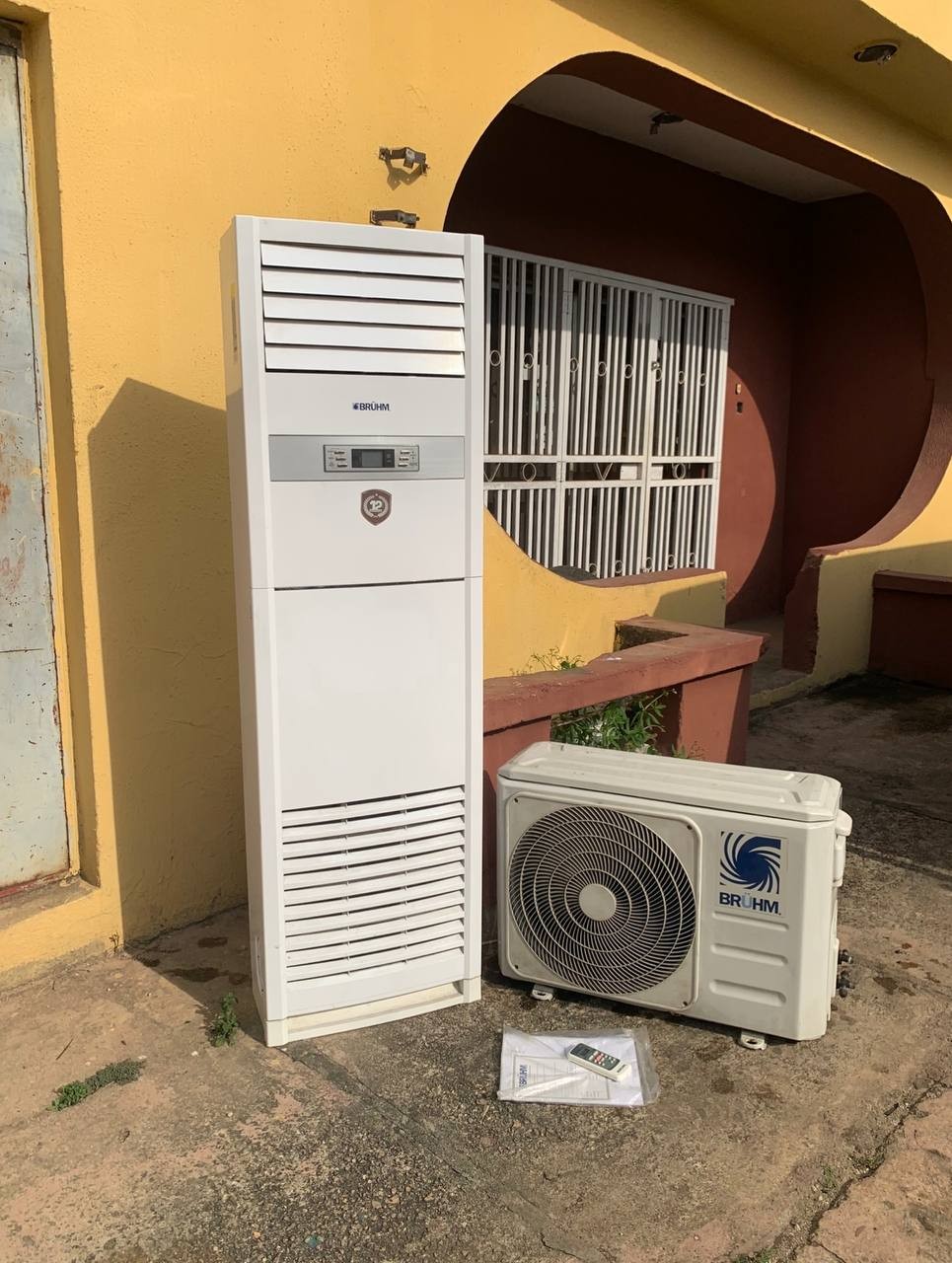 ❌❌SOLD-OUT❌❌.....V.Clean Semi-Inverter Bruhm 2HP FLOOR STANDING AC with already filled gas For-Sale